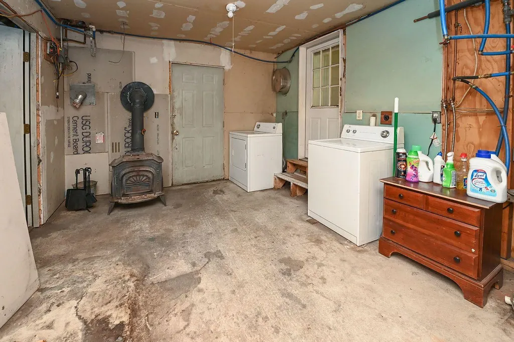 60 Marshall Road Kingston NH 03848