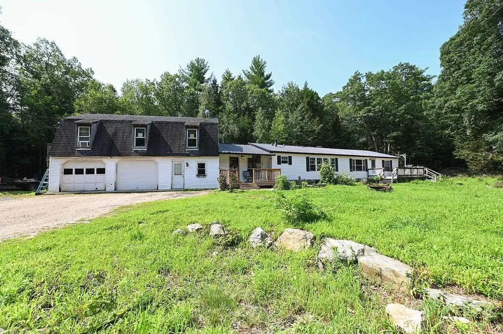 60 Marshall Road Kingston NH 03848