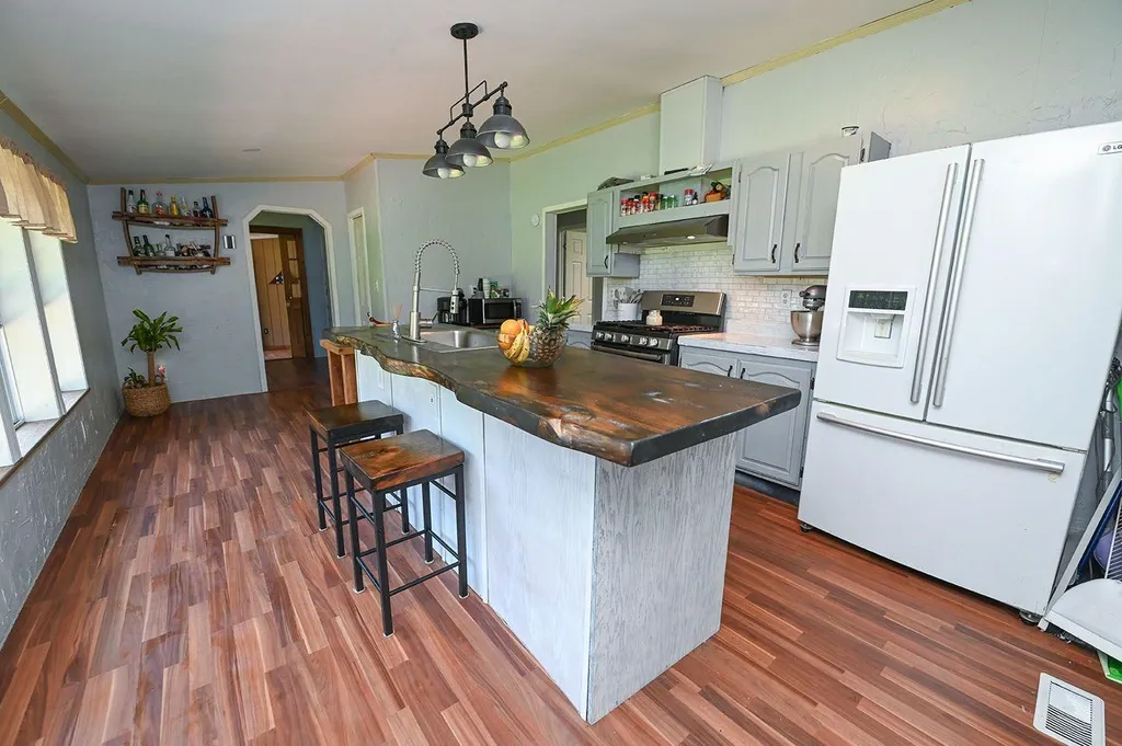 60 Marshall Road Kingston NH 03848