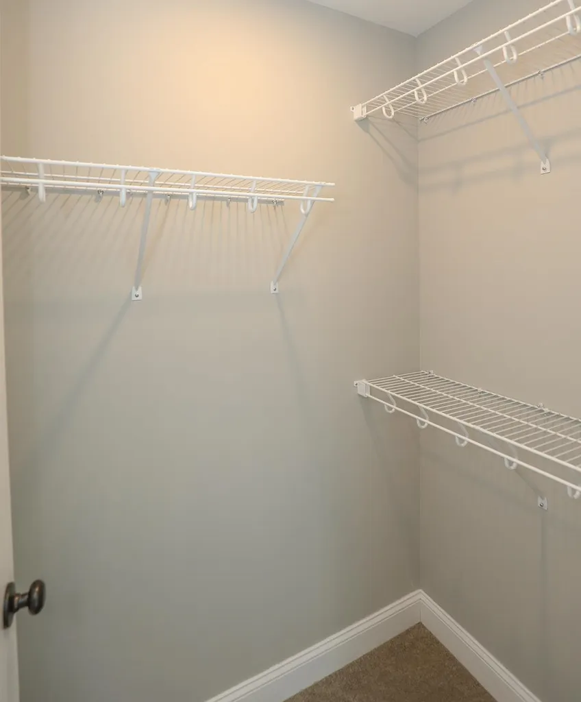 82b Prescott Road Raymond NH 03077