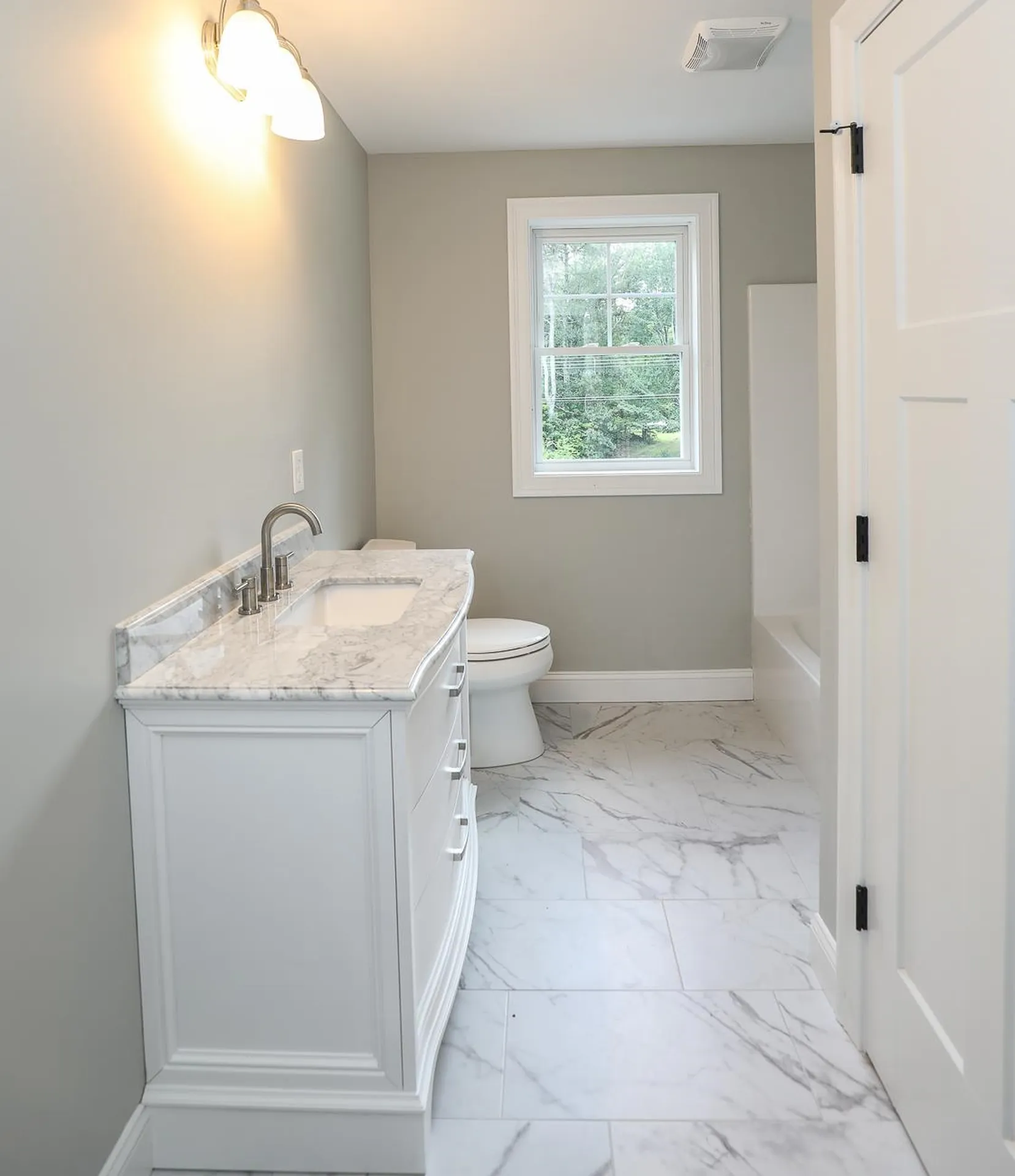 82b Prescott Road Raymond NH 03077
