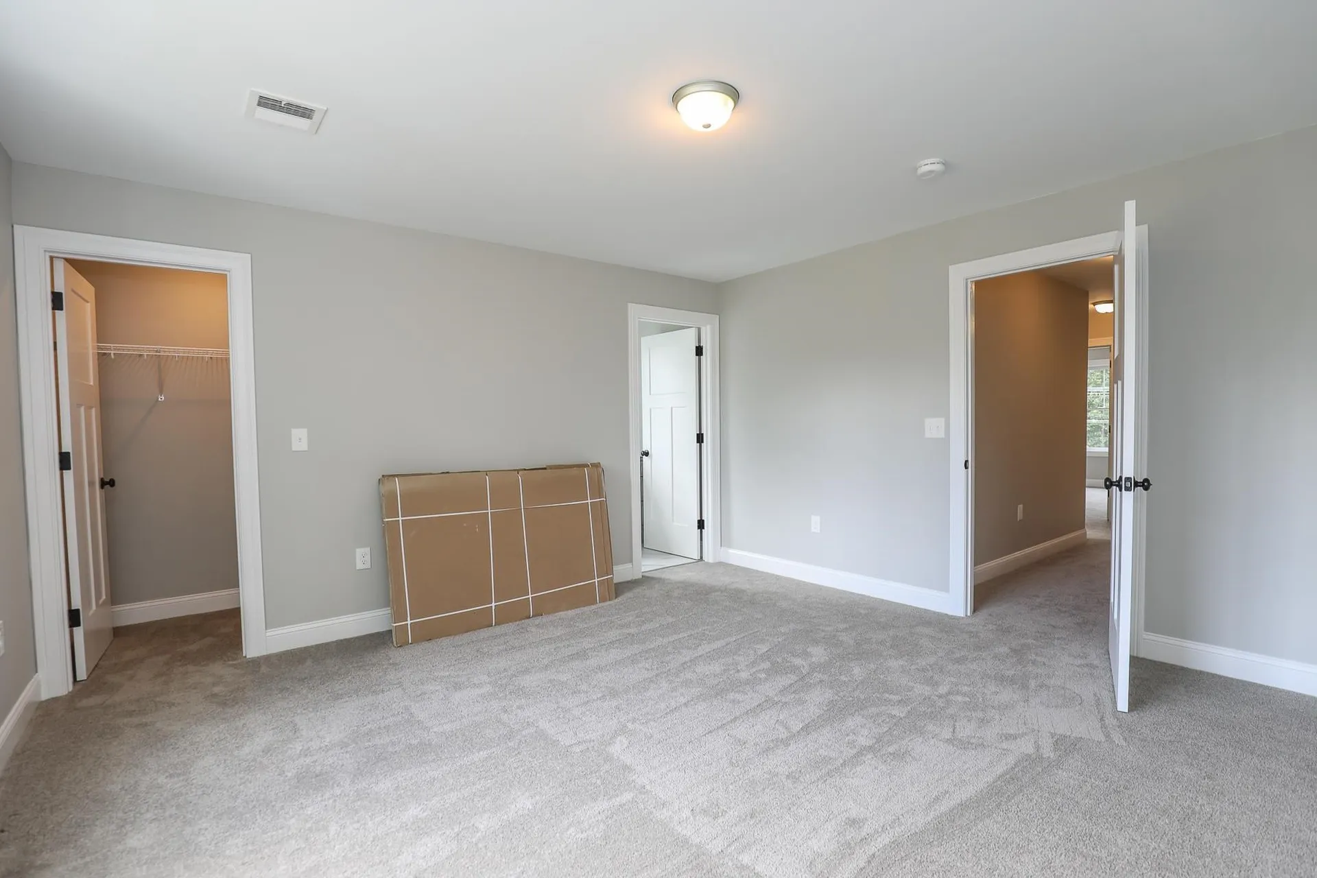 82b Prescott Road Raymond NH 03077