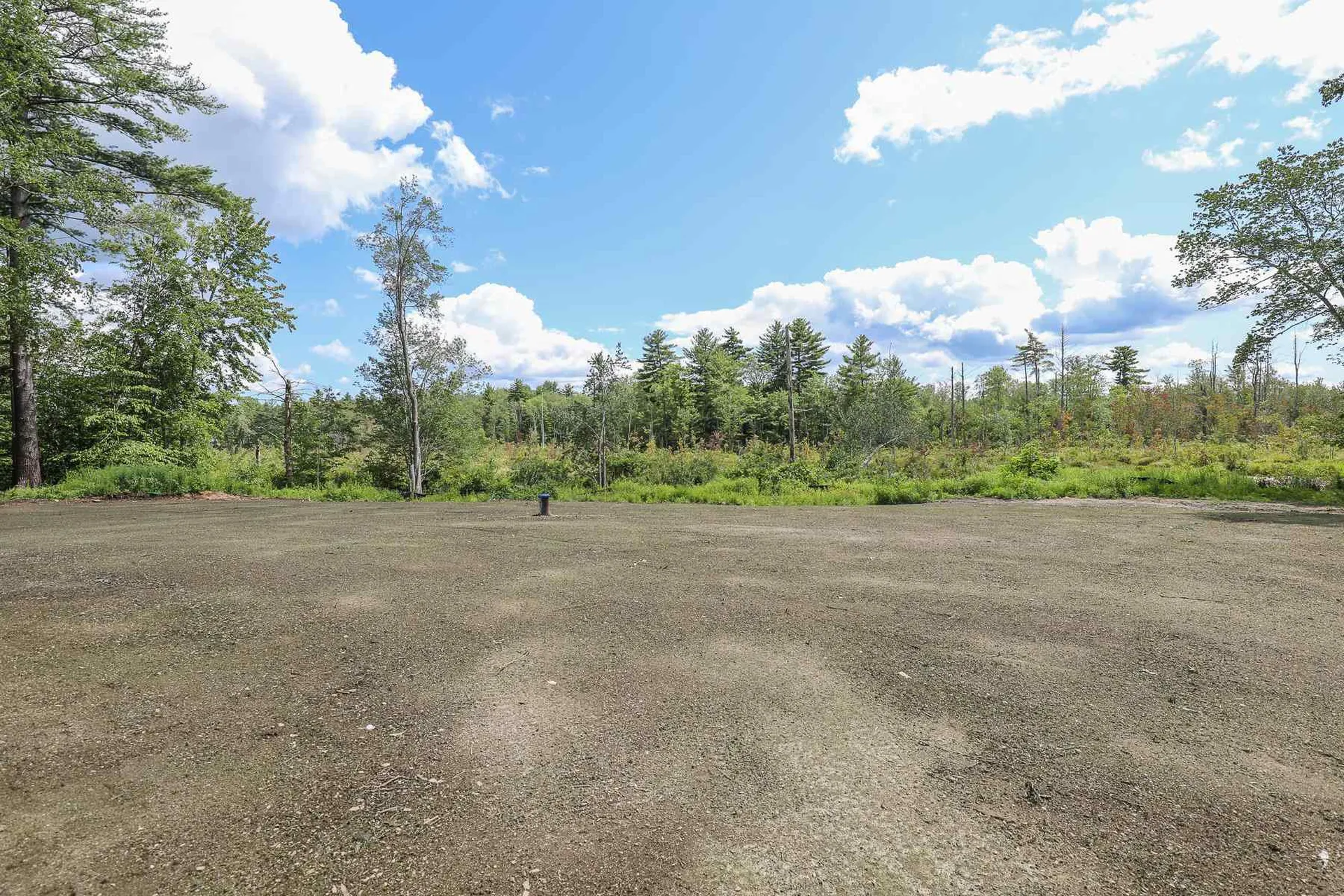 82b Prescott Road Raymond NH 03077