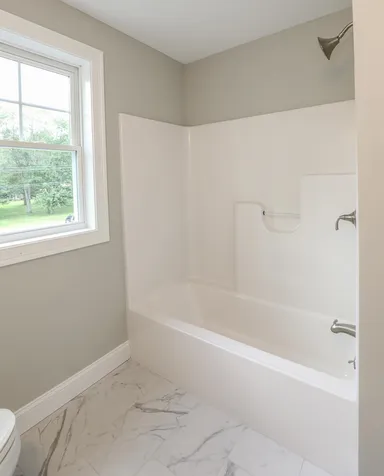 82b Prescott Road Raymond NH 03077