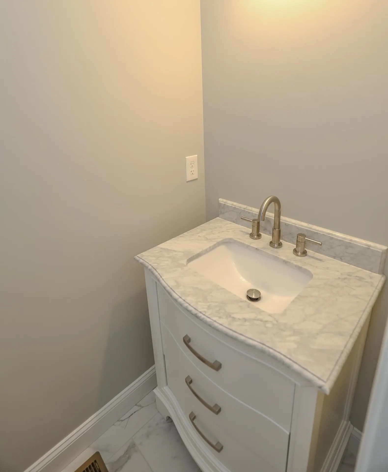 82a Prescott Road Raymond NH 03077
