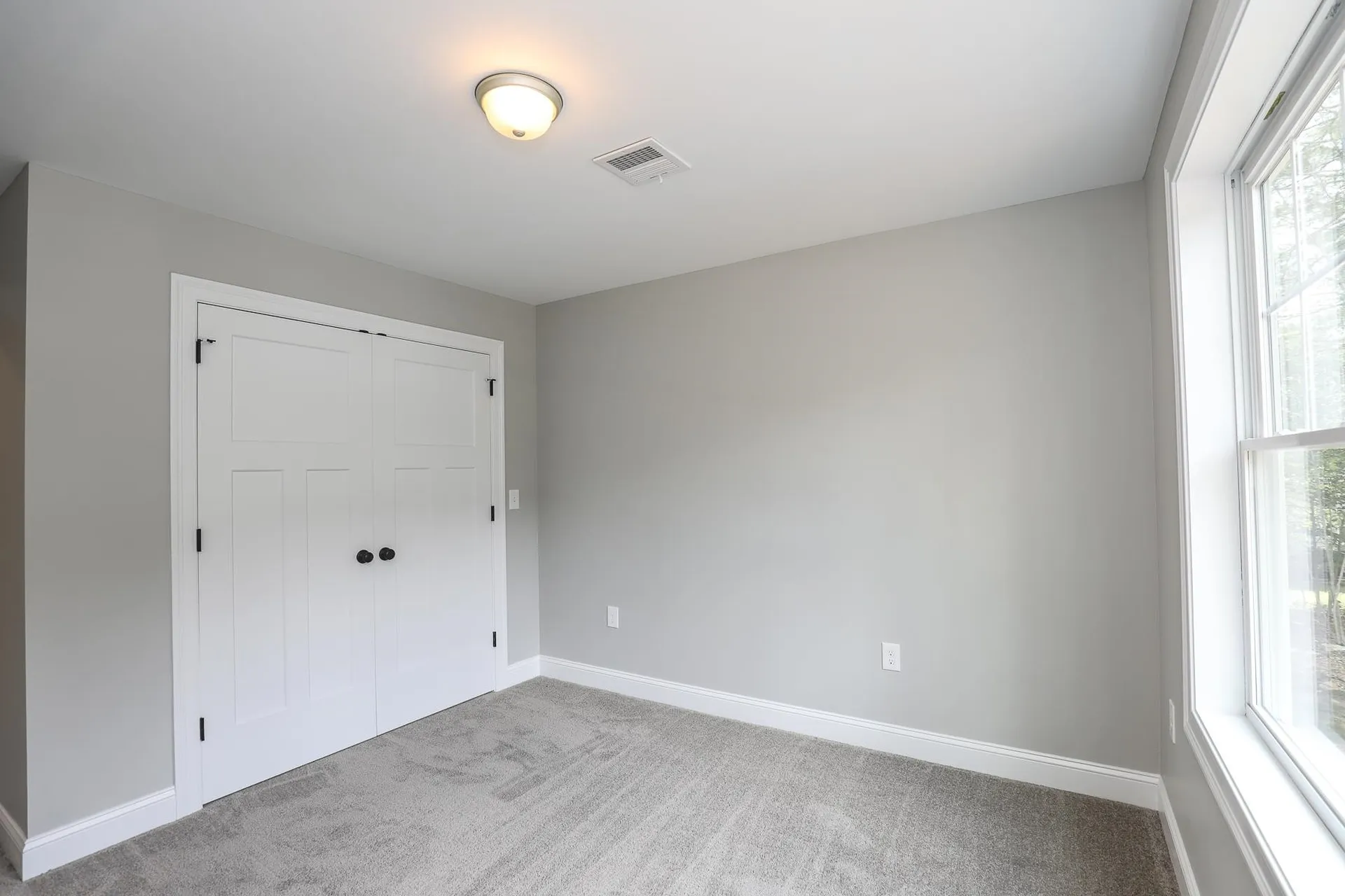 82a Prescott Road Raymond NH 03077