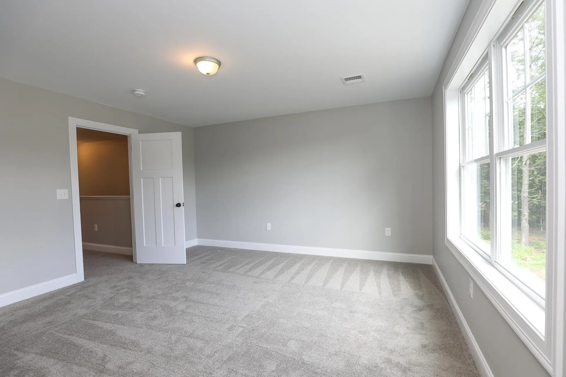 82a Prescott Road Raymond NH 03077