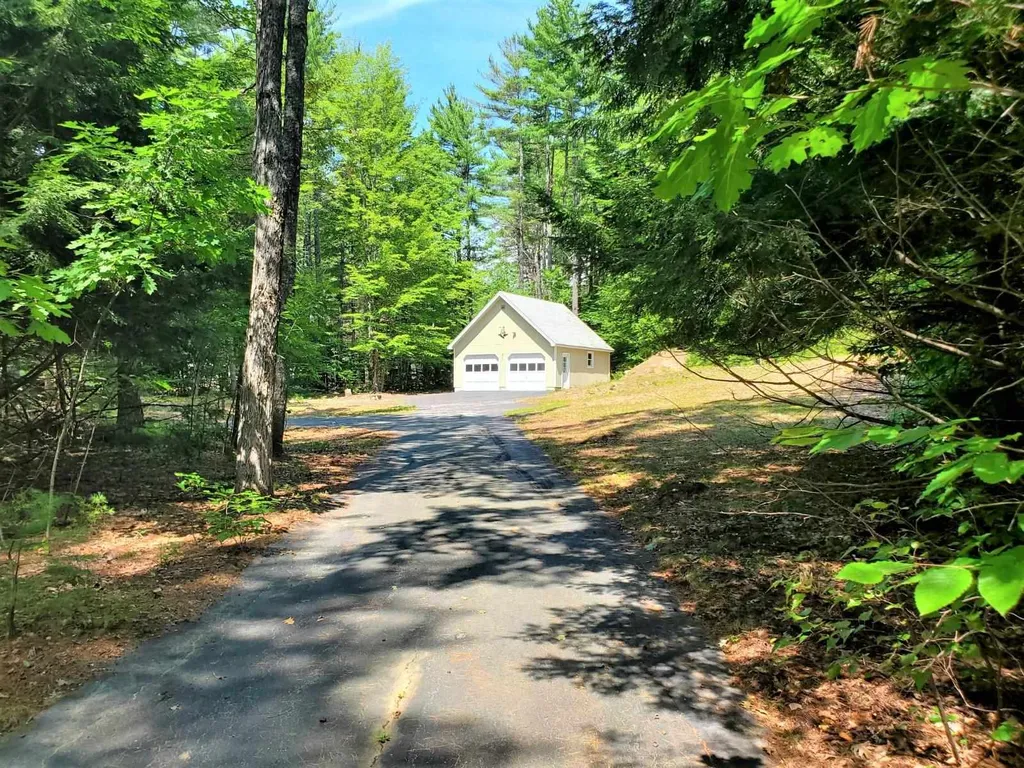 75 Champion Hill Road Effingham NH 03882