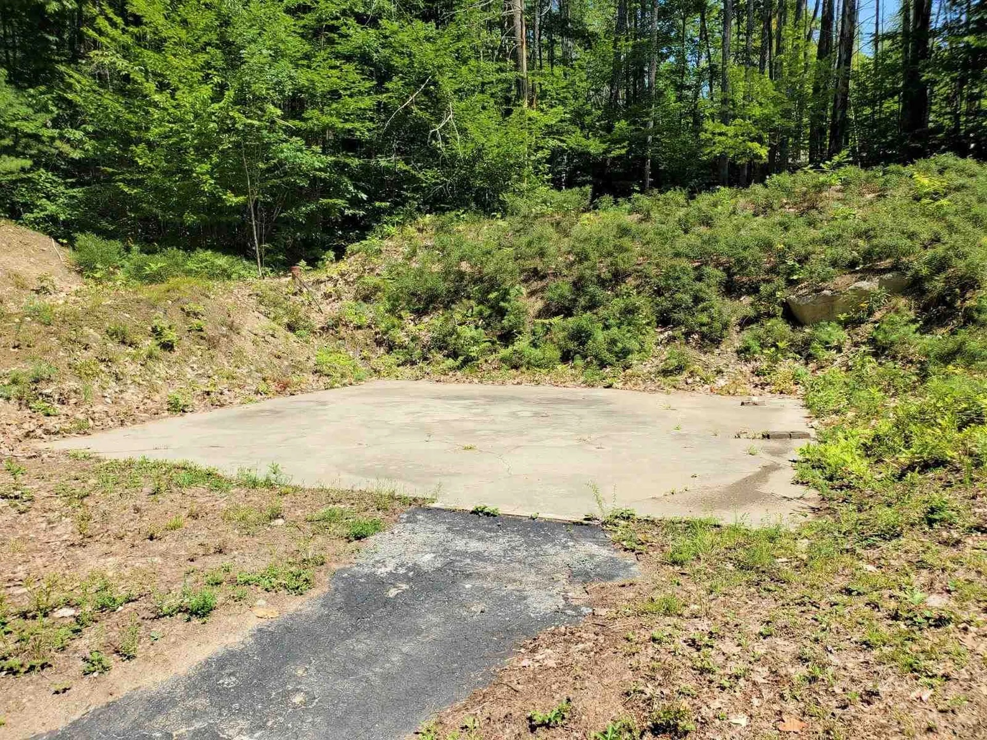 75 Champion Hill Road Effingham NH 03882