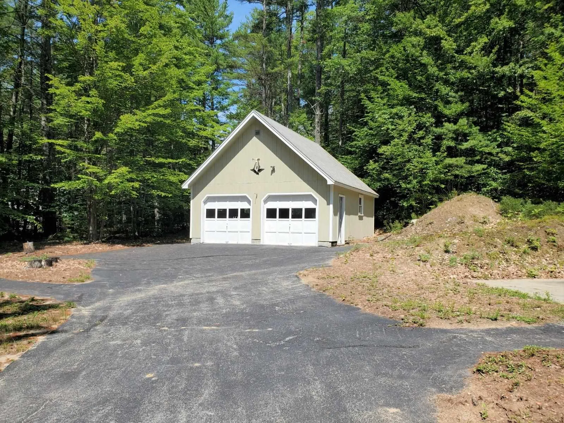 75 Champion Hill Road Effingham NH 03882