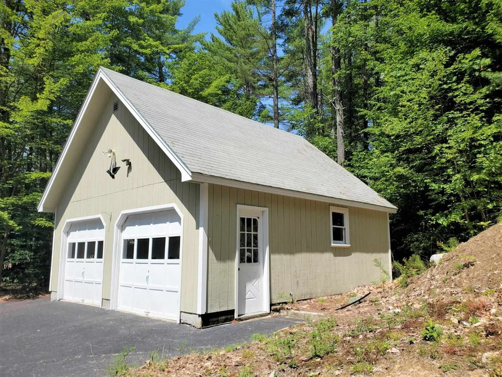 75 Champion Hill Road Effingham NH 03882