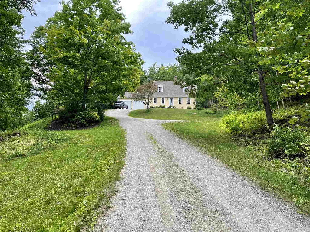 373 Newton Lane Hartford VT 05001