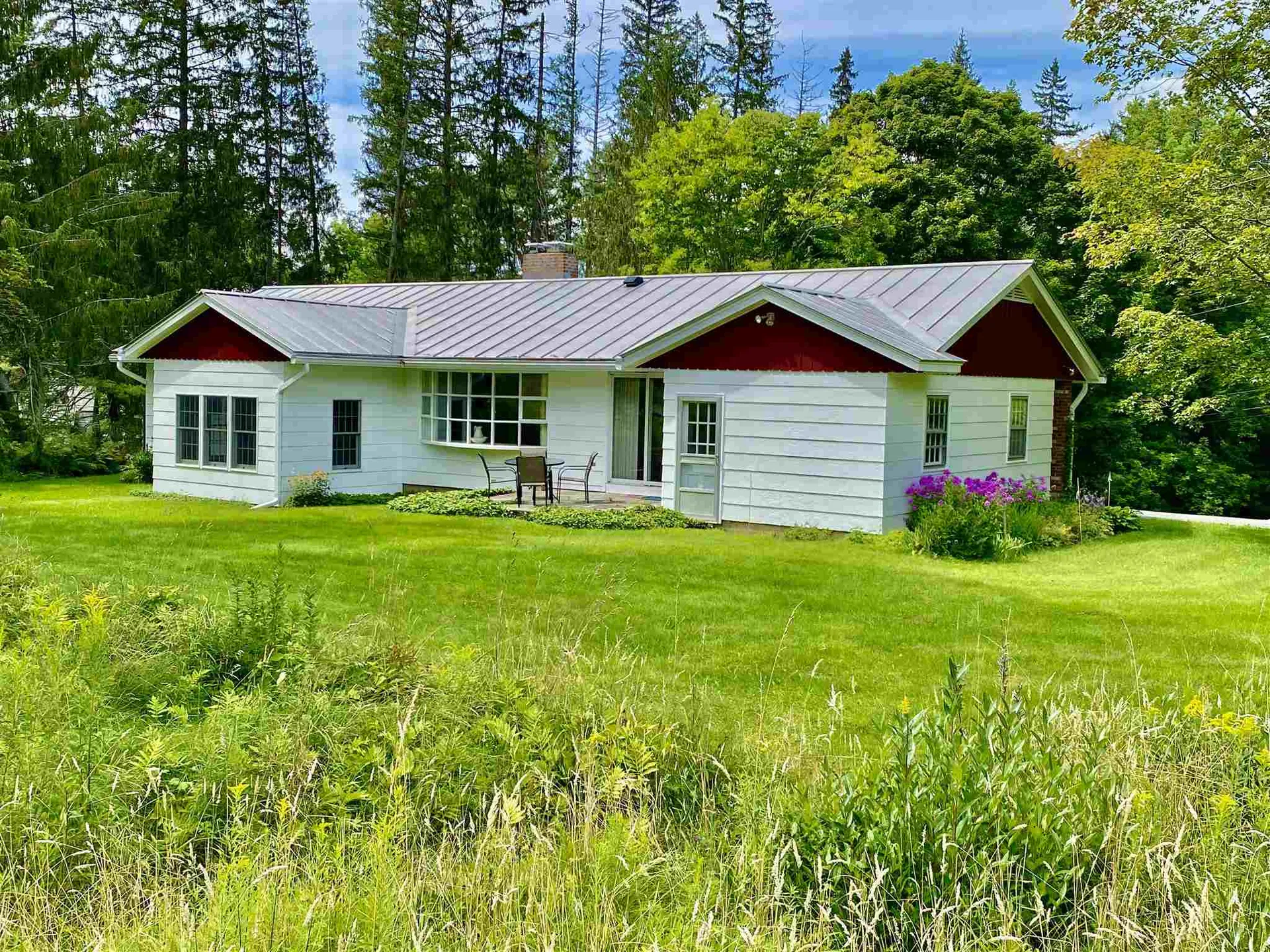 1 Border Lane Woodstock VT 05091