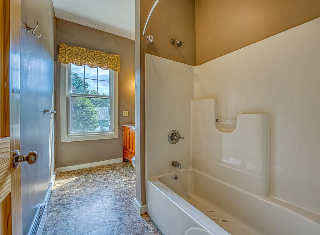 2 Perkins Place Haverhill NH 03785