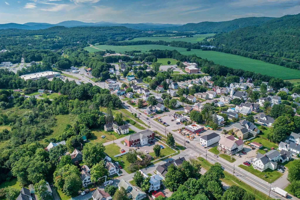 2 Perkins Place Haverhill NH 03785