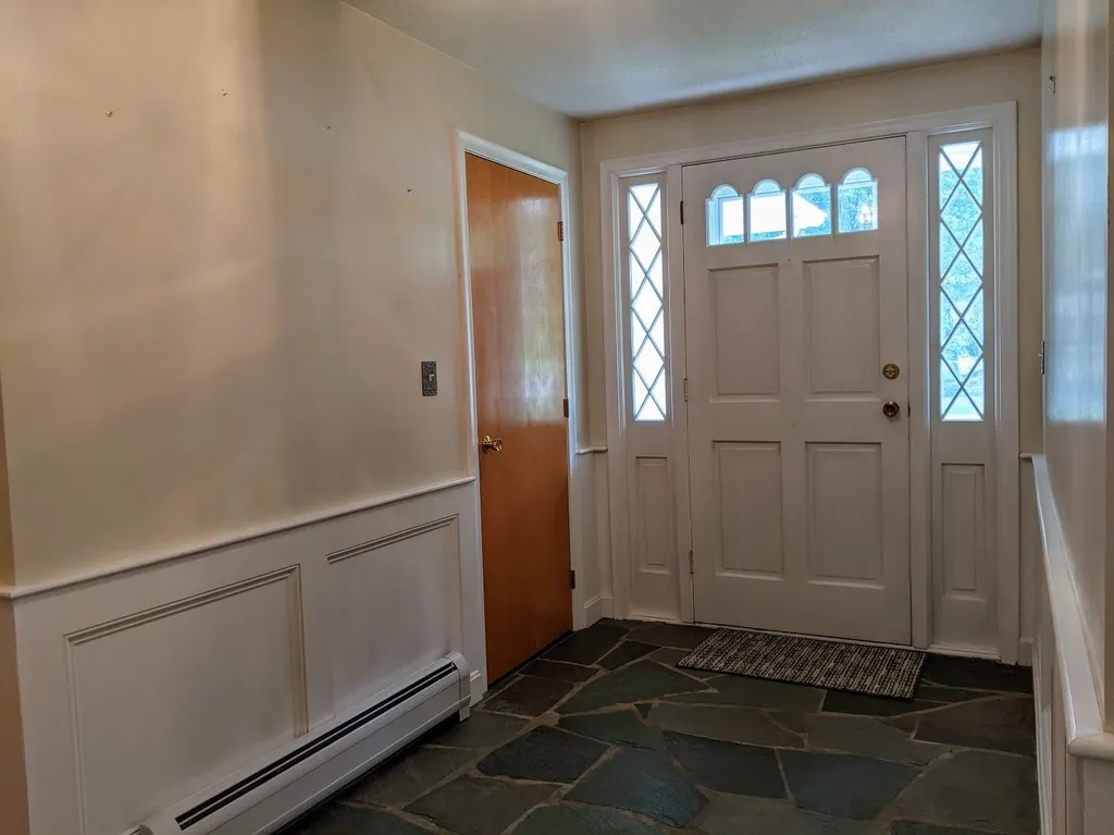 23 Rocky Point Drive Bow NH 03304