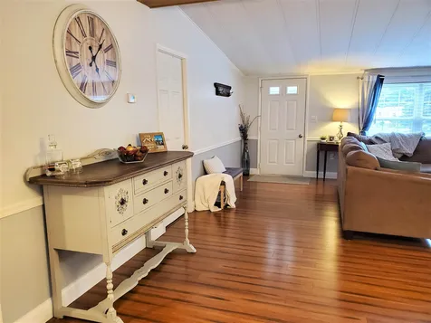 72 Zachary Drive Hooksett NH 03106
