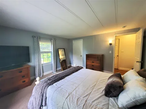 72 Zachary Drive Hooksett NH 03106