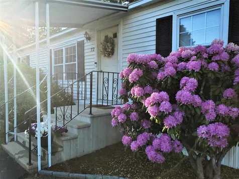 72 Zachary Drive Hooksett NH 03106