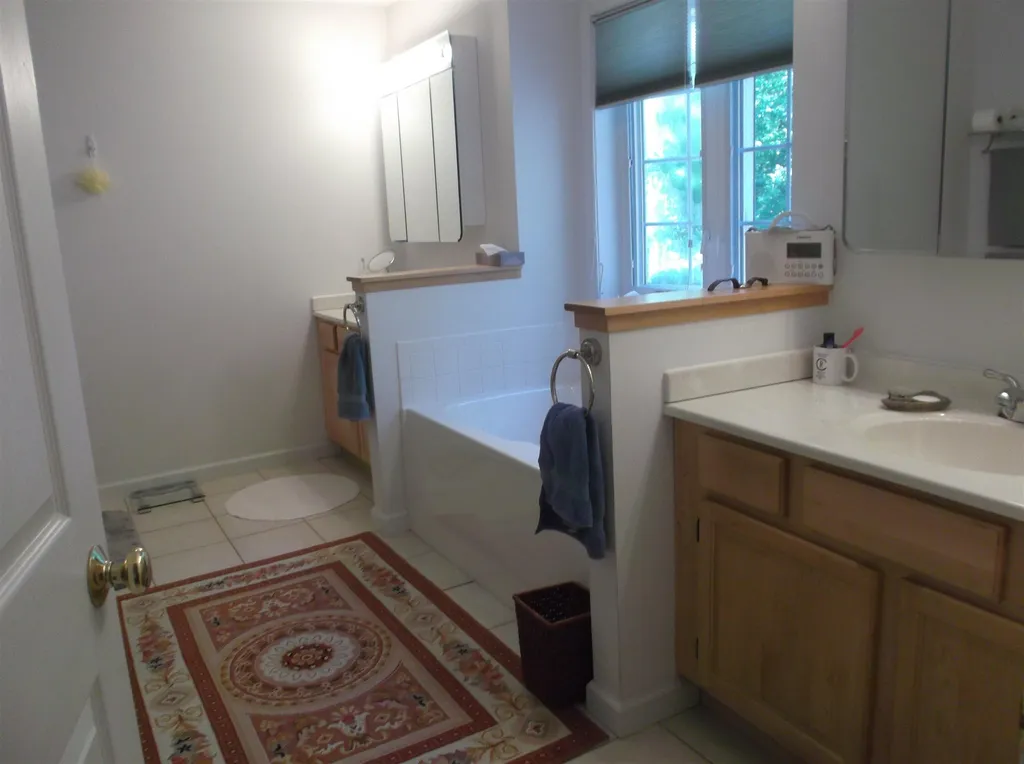 72 Partridge Lane Essex VT 05452
