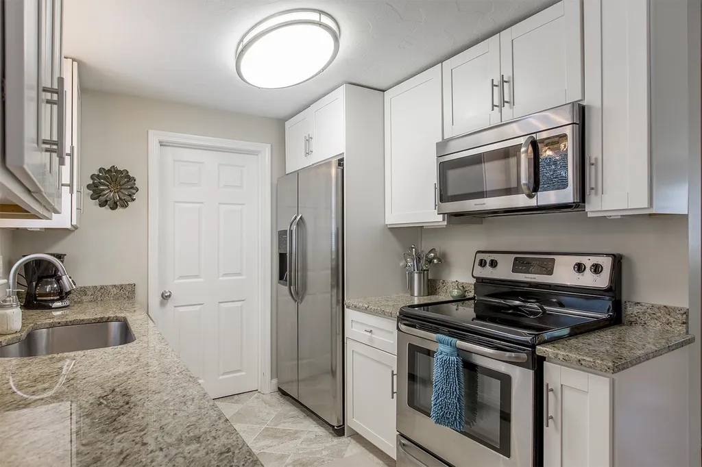 36 Riverbend Road Newmarket NH 03857