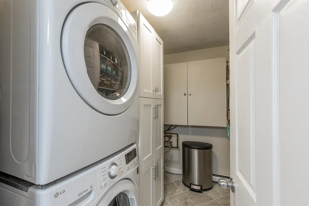 36 Riverbend Road Newmarket NH 03857