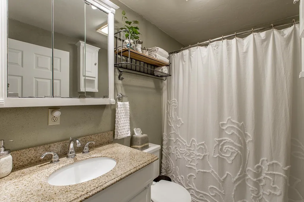 36 Riverbend Road Newmarket NH 03857