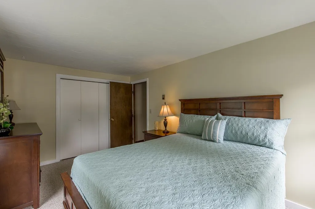 36 Riverbend Road Newmarket NH 03857