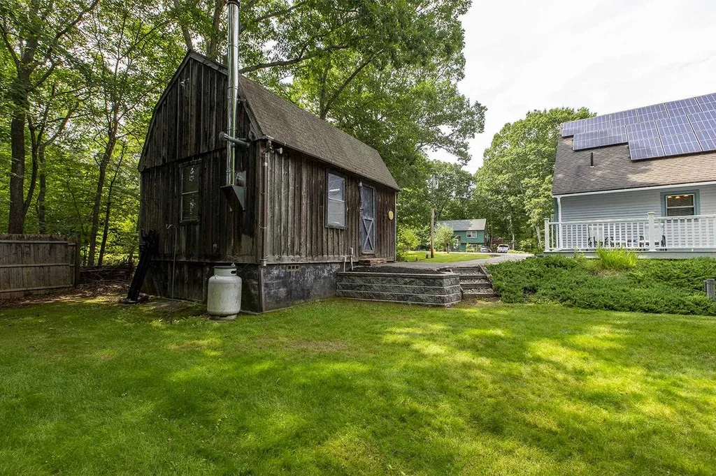 36 Riverbend Road Newmarket NH 03857