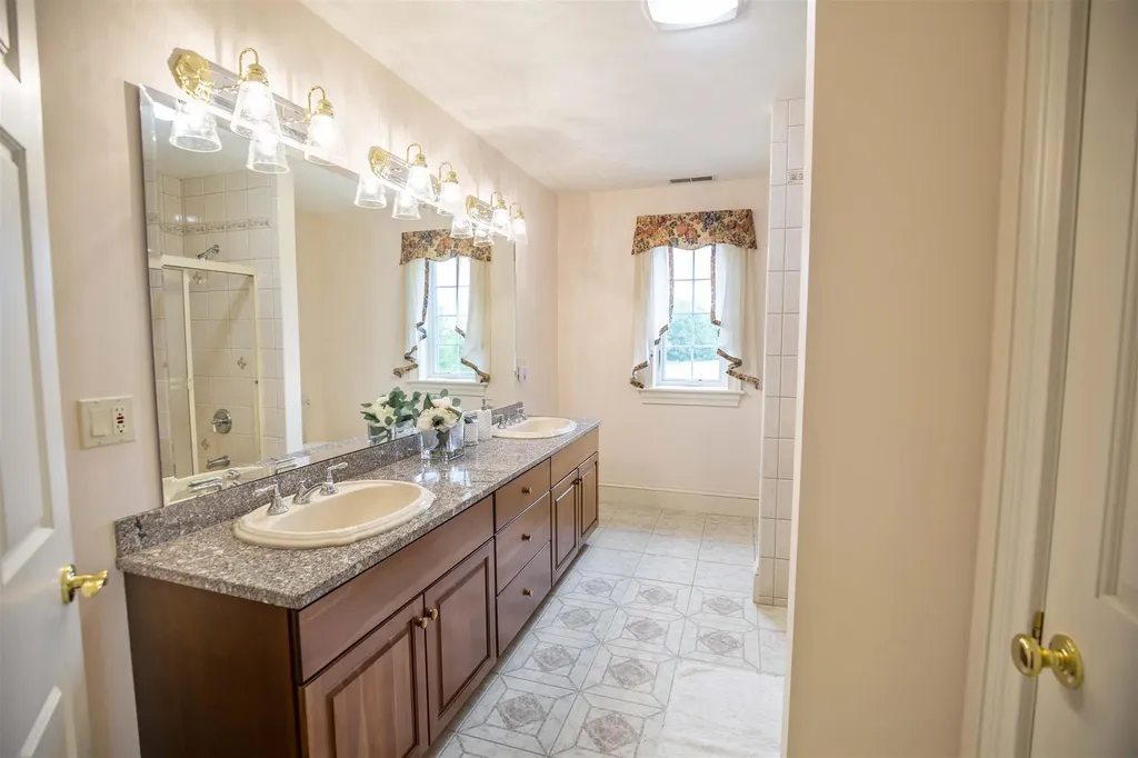 120 Baldwin Hill Road Lyndeborough NH 03082