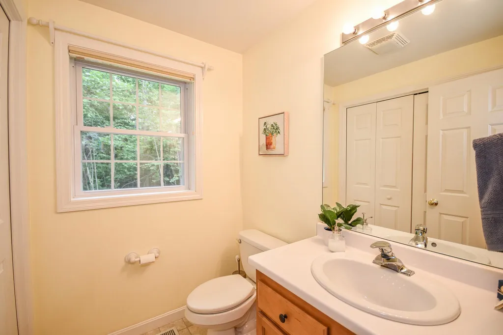 45 Wildewood Lane Dover NH 03820