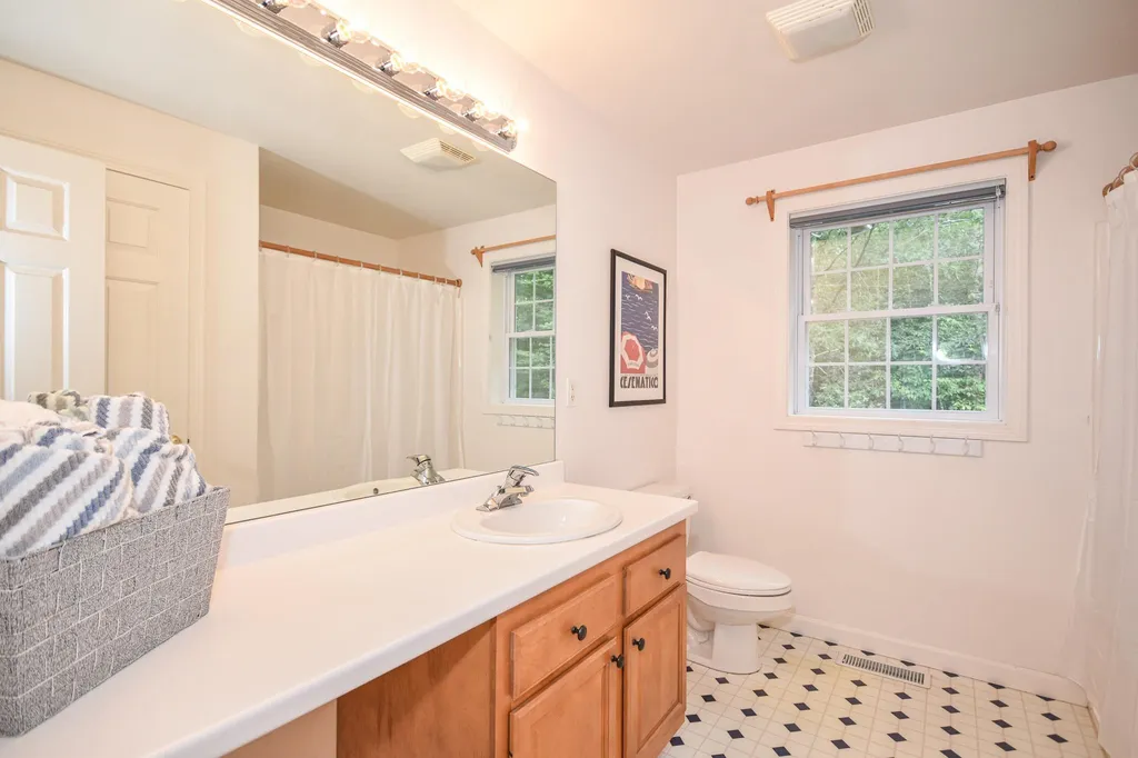 45 Wildewood Lane Dover NH 03820
