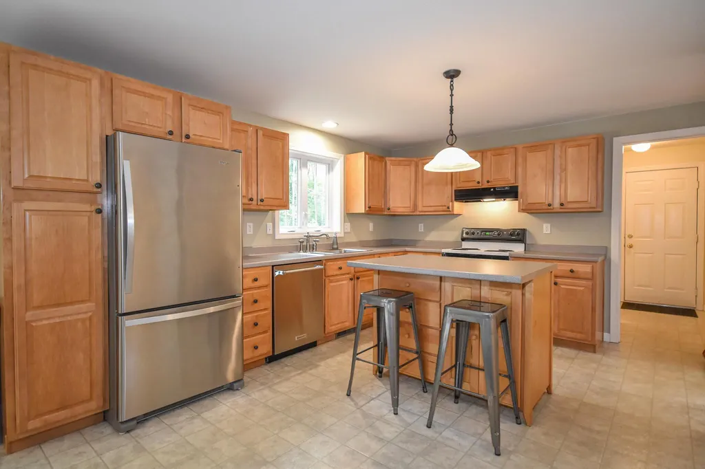 45 Wildewood Lane Dover NH 03820