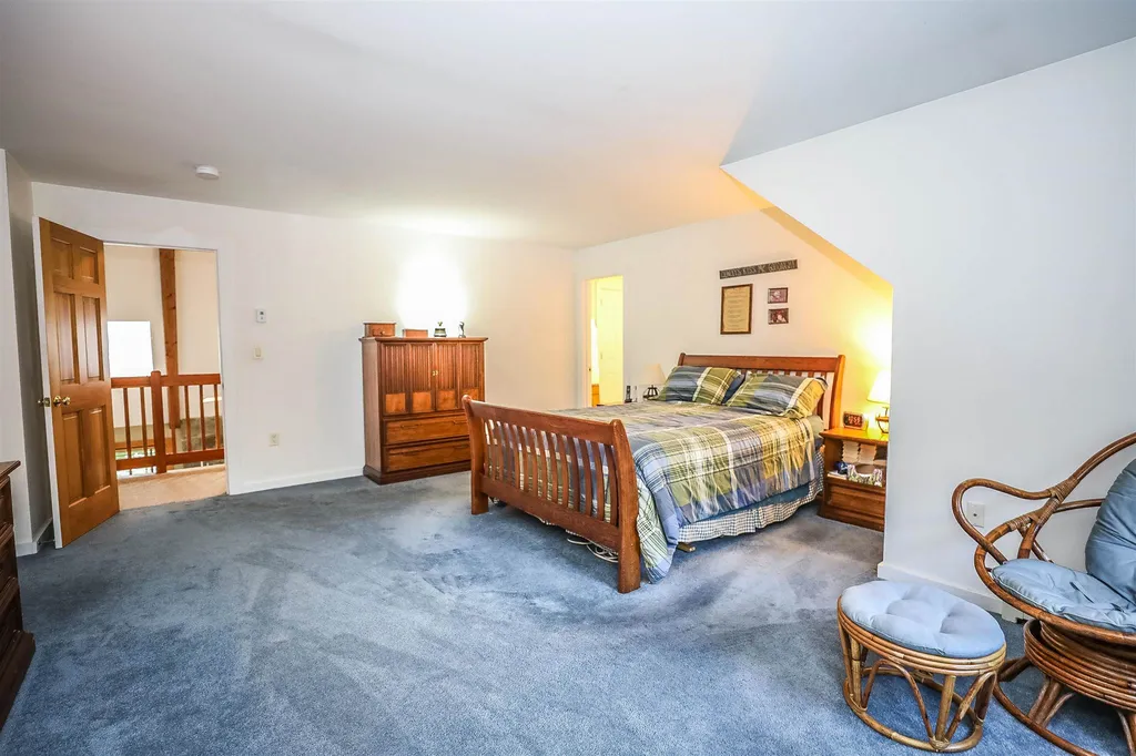 88 Coleman Road Auburn NH 03032