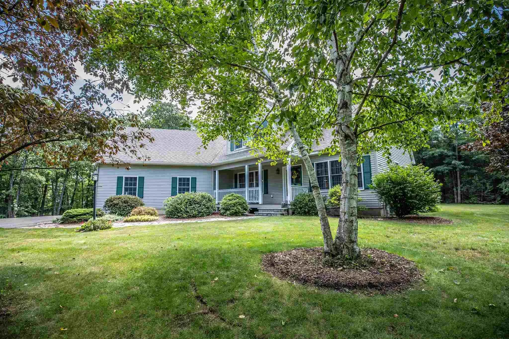 88 Coleman Road Auburn NH 03032