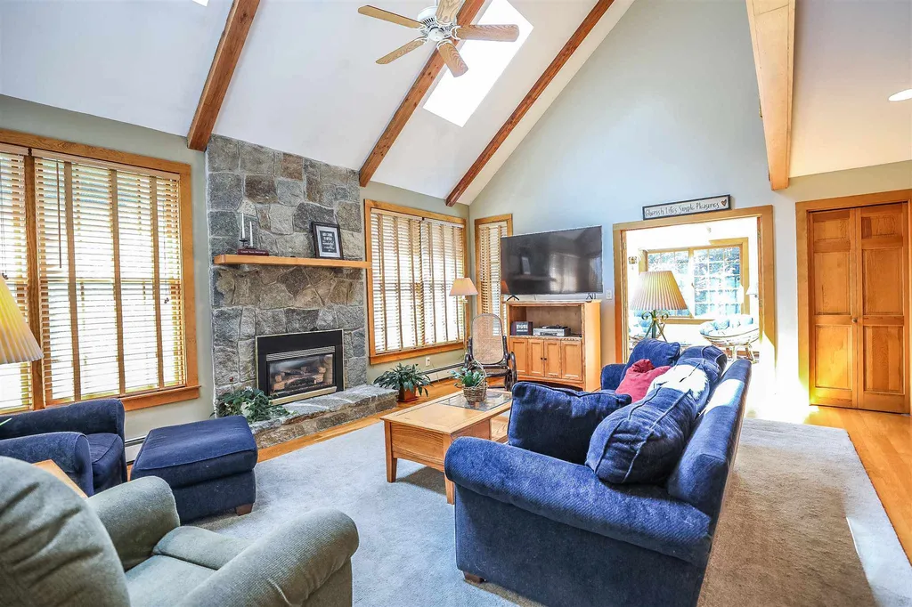 88 Coleman Road Auburn NH 03032