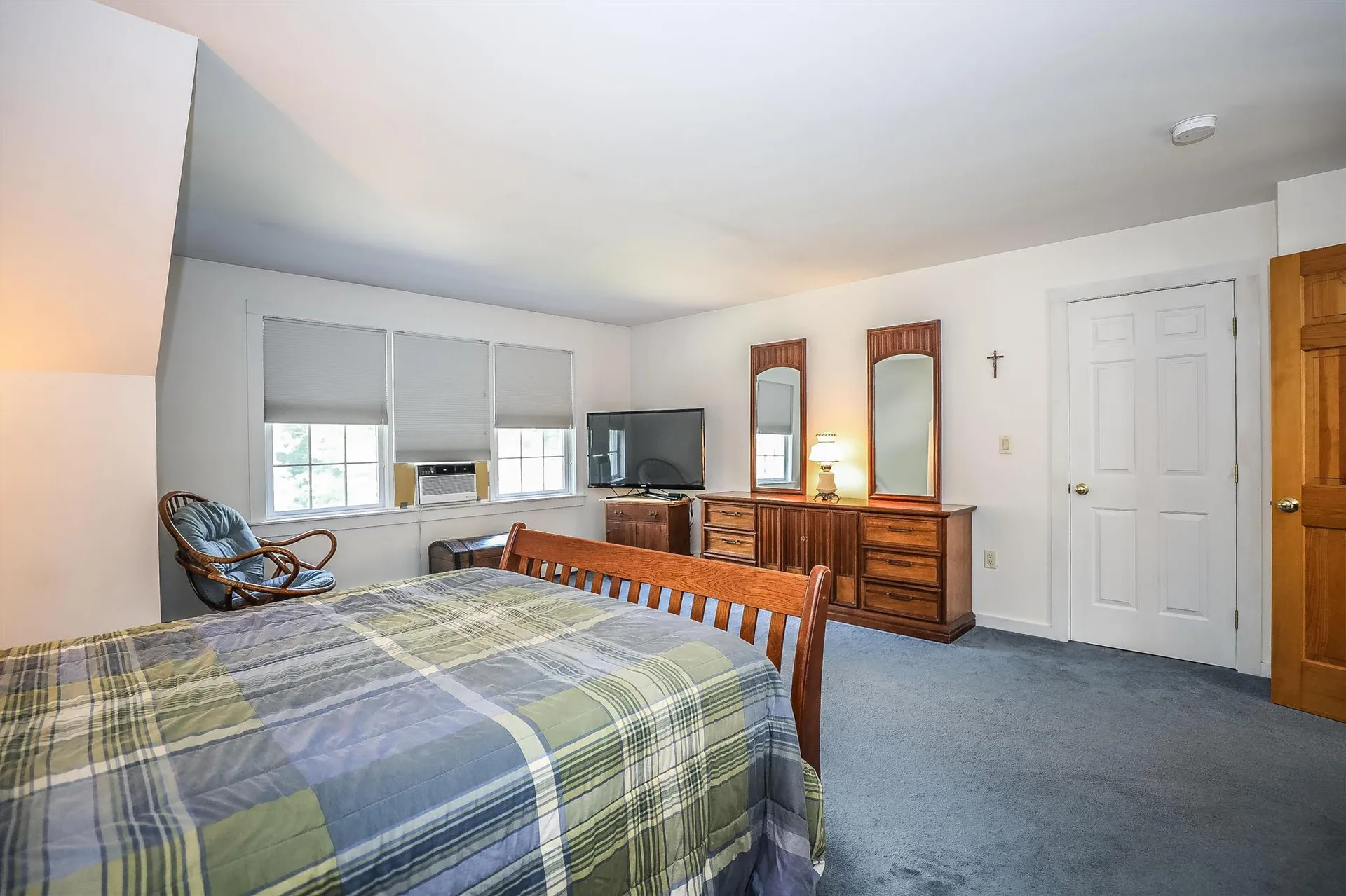 88 Coleman Road Auburn NH 03032