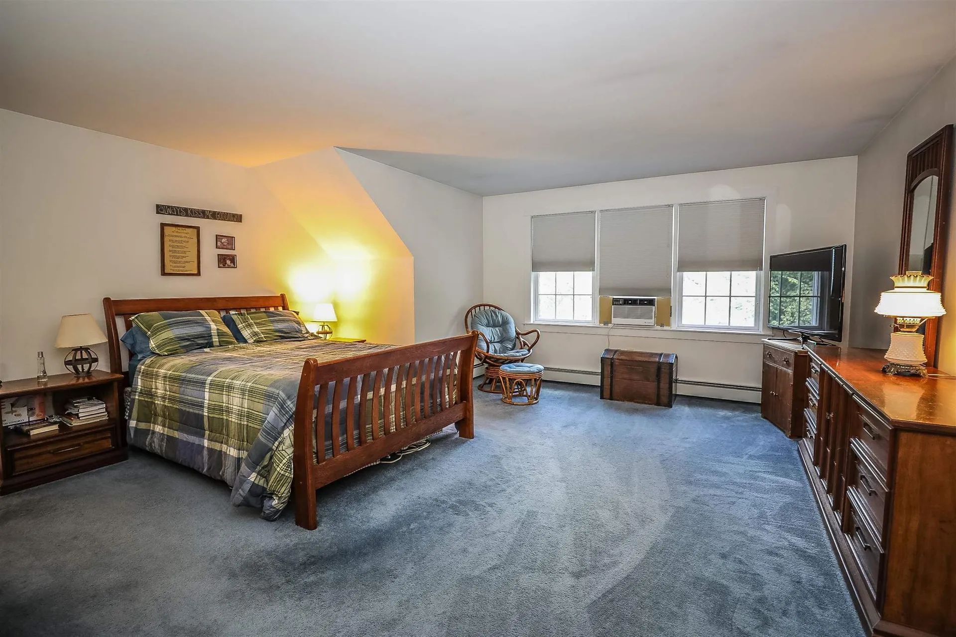 88 Coleman Road Auburn NH 03032