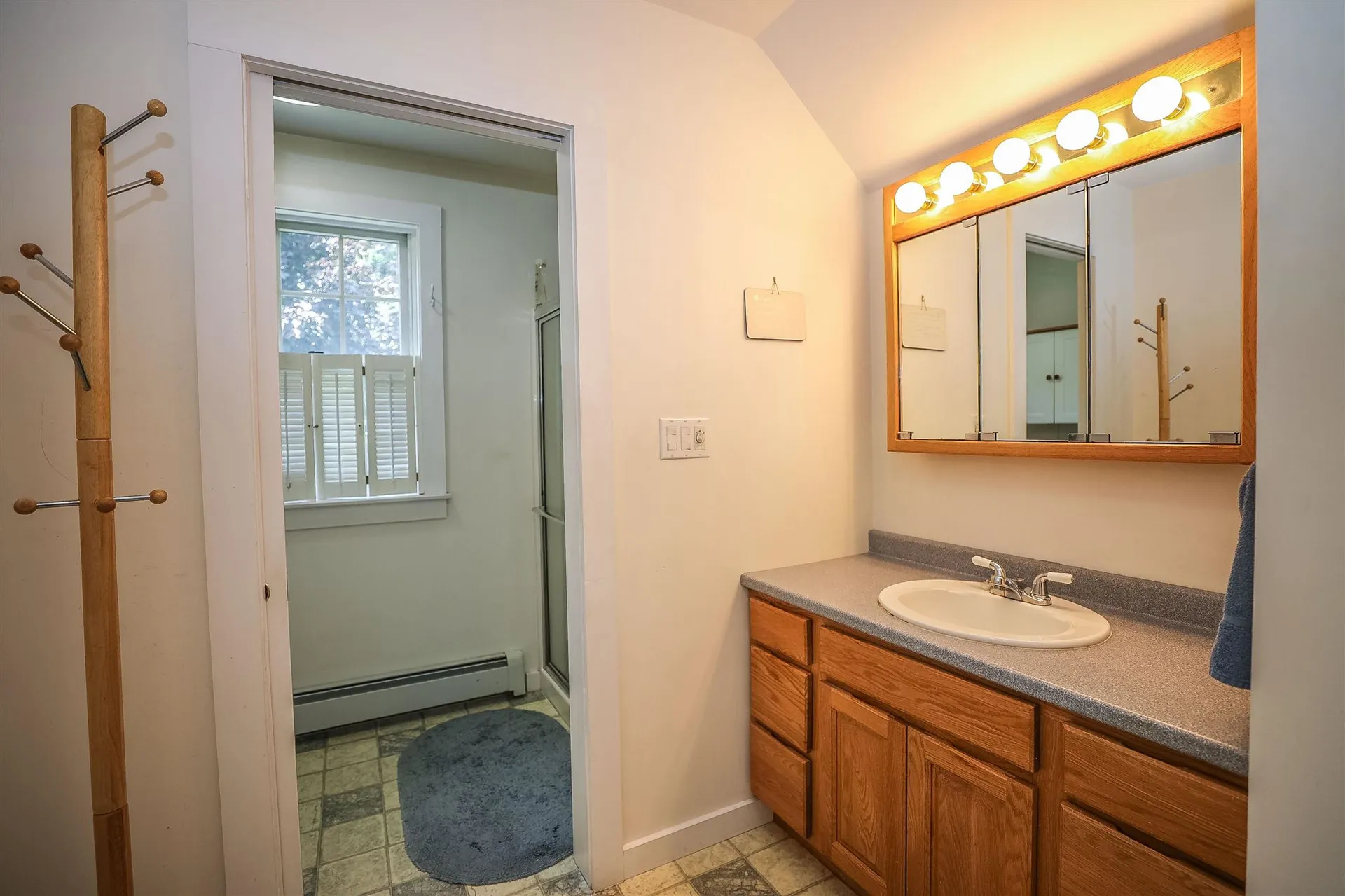 88 Coleman Road Auburn NH 03032