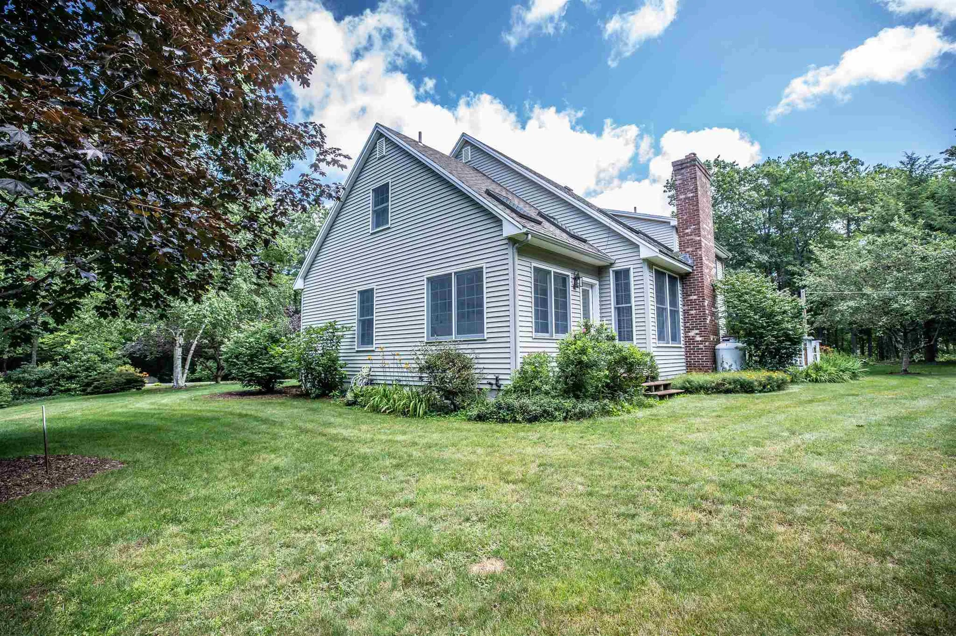 88 Coleman Road Auburn NH 03032