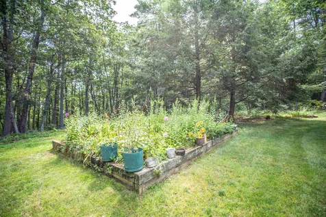 88 Coleman Road Auburn NH 03032