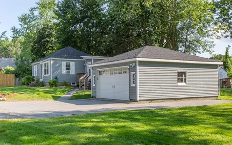 3 George Avenue Salem NH 03079
