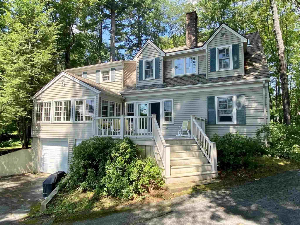 11 Mirror Lake Drive Tuftonboro NH 03853