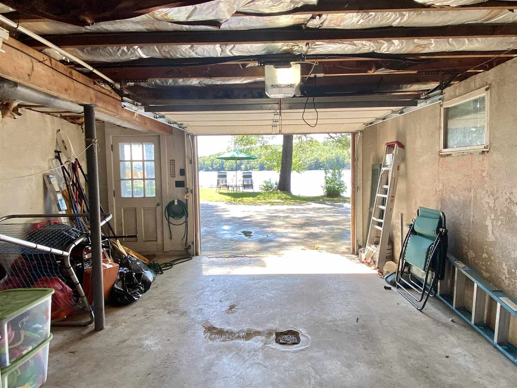 11 Mirror Lake Drive Tuftonboro NH 03853
