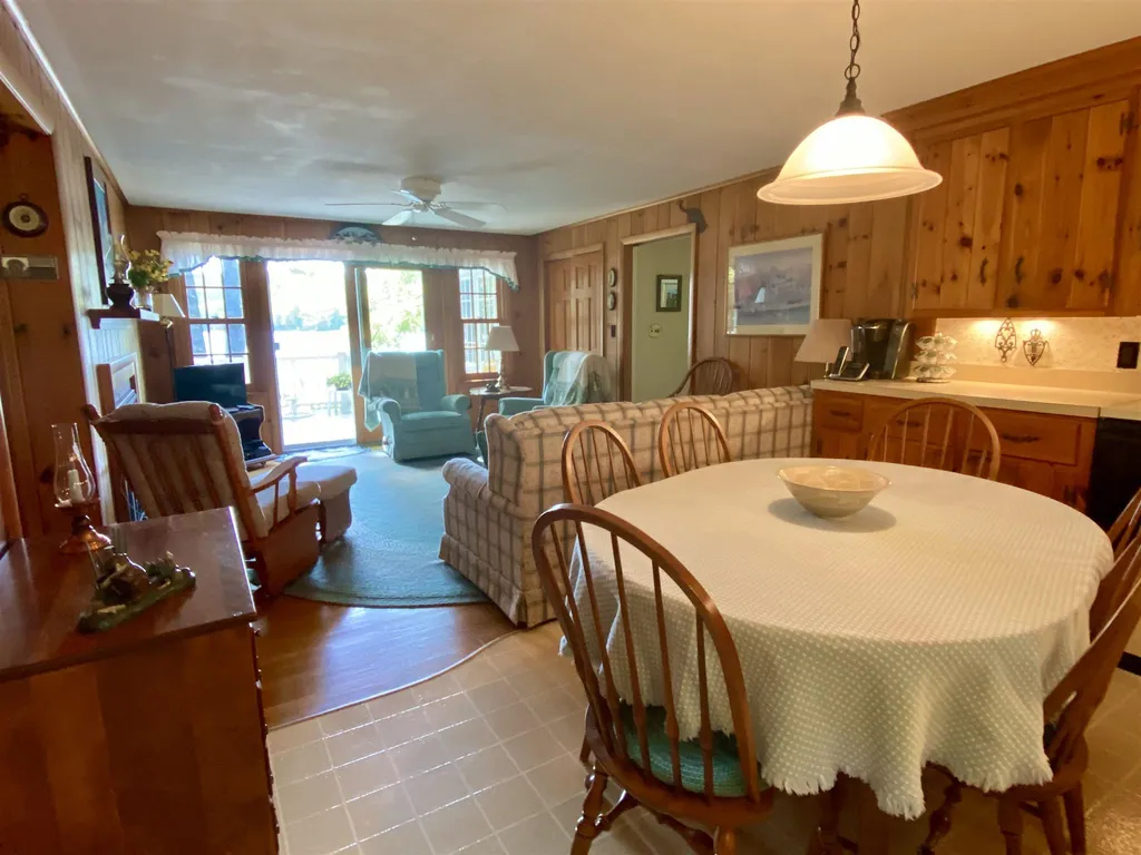 11 Mirror Lake Drive Tuftonboro NH 03853