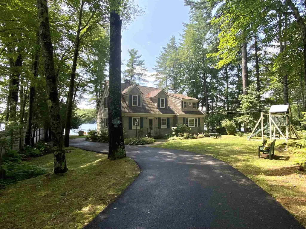 11 Mirror Lake Drive Tuftonboro NH 03853