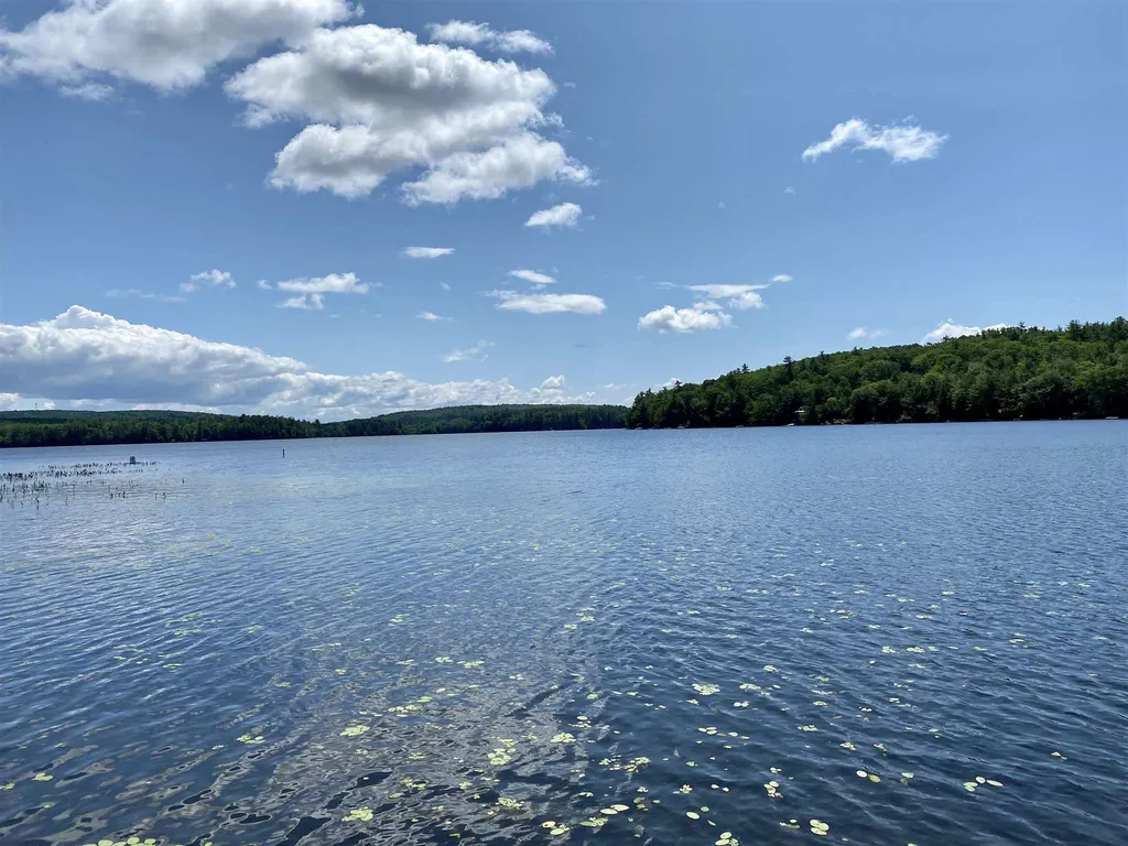 11 Mirror Lake Drive Tuftonboro NH 03853
