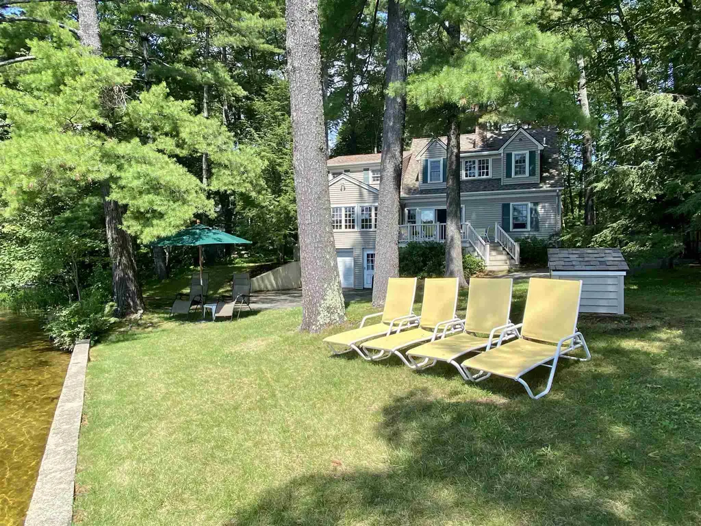 11 Mirror Lake Drive Tuftonboro NH 03853