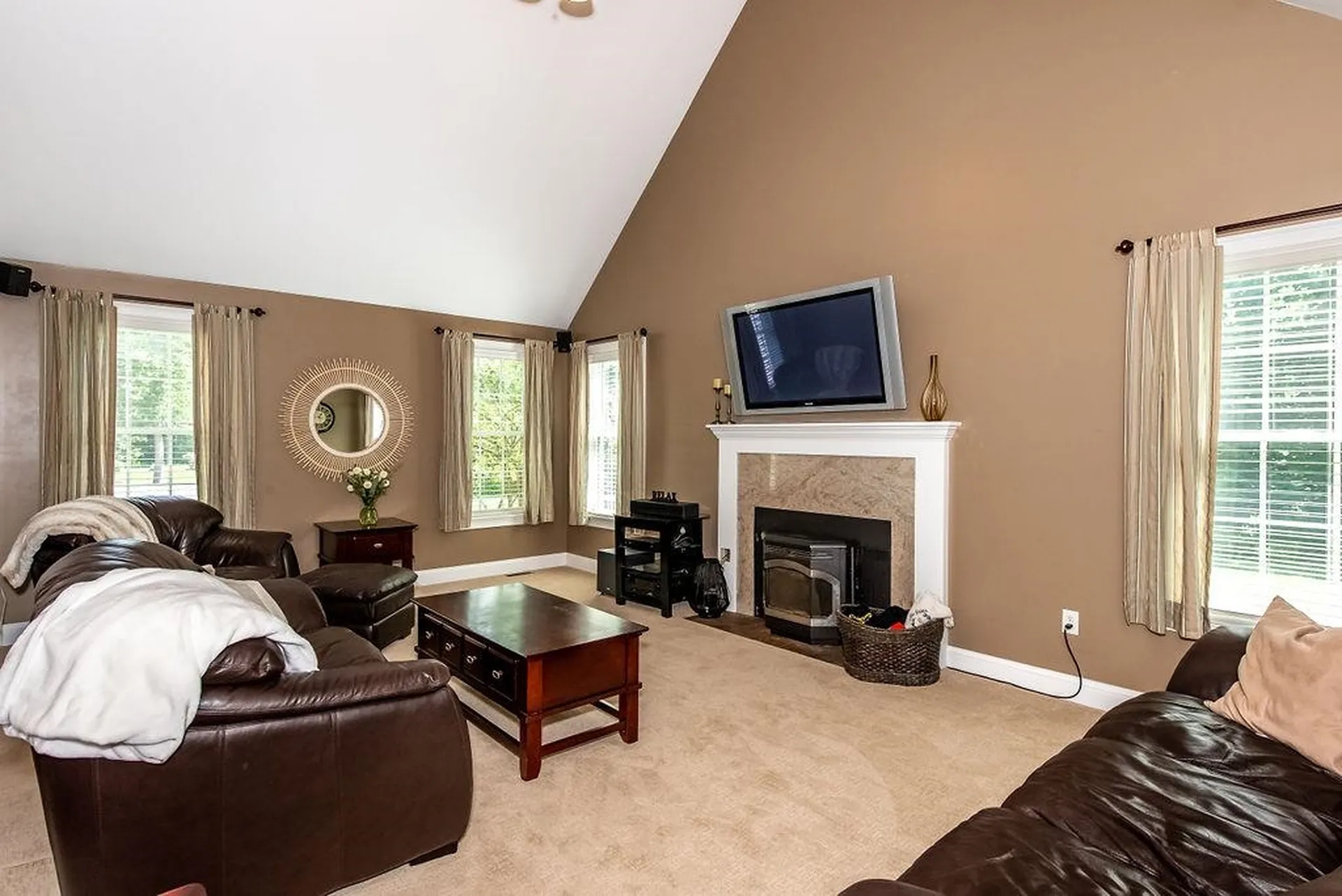 8 Linwood Lane Stratham NH 03885