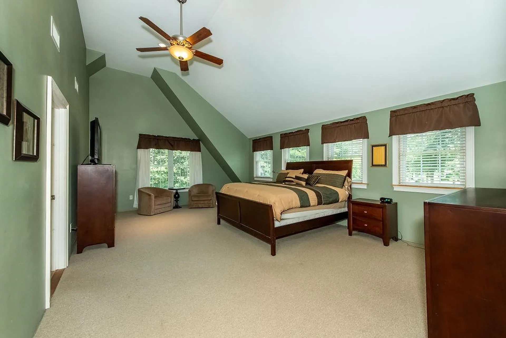 8 Linwood Lane Stratham NH 03885